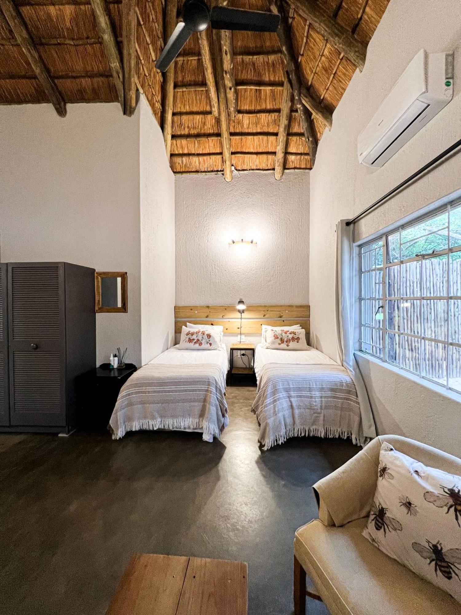 24 Degrees Self Catering Villa Hoedspruit Buitenkant foto